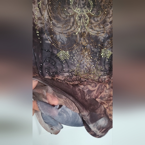 Tribal Sheer Top XL - Picture 5 of 7